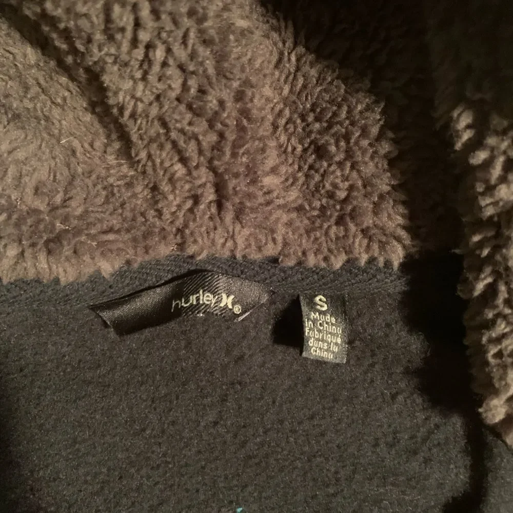 Woman’s Hurley Hoodie - Picture 2 of 2